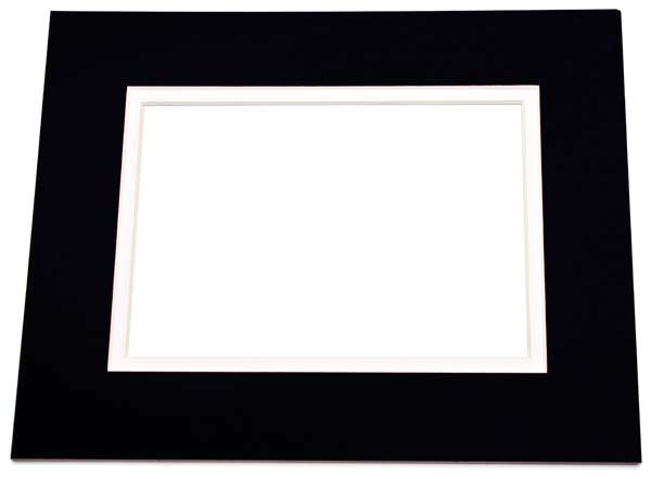 Double Passe Partout Noir/Blanc éclatant 19.25 x 23.27cm pour le découpage intérieur. 27.9 x 35.6cm (25 Pièces) [MD30068]