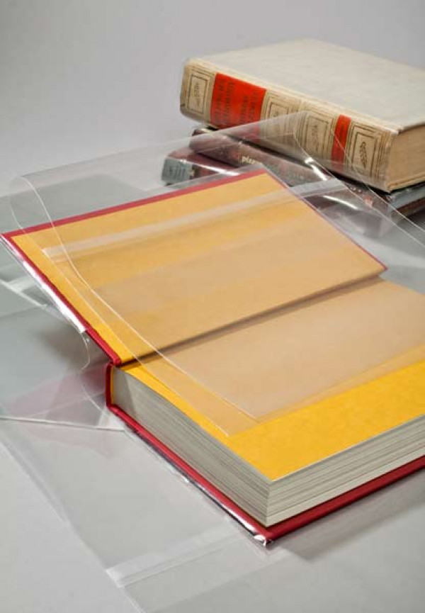 Film Protège livres 22.2 x 38.1 cm [BC83Q]